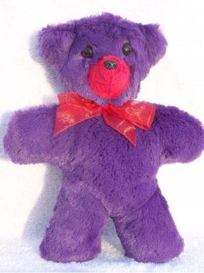 Little Valentine | Small handmade teddy bear in violet with red accents